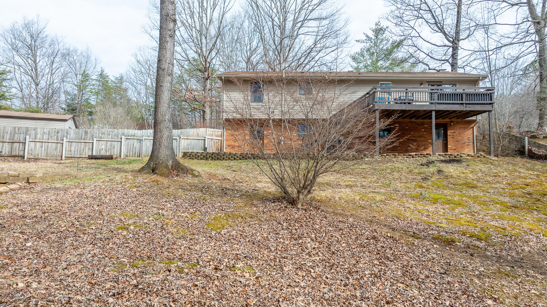 185 Parkview DR