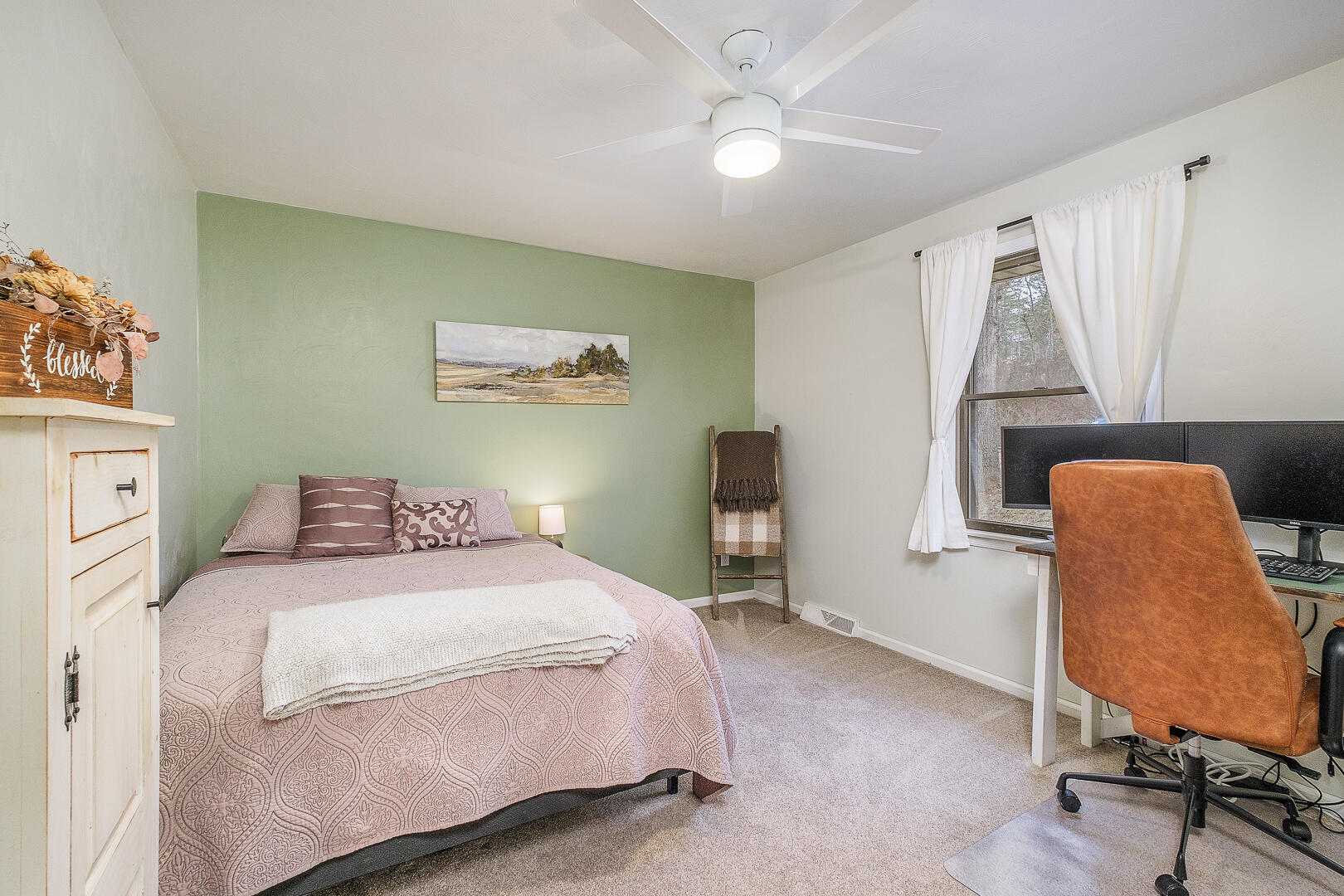 185 Parkview DR