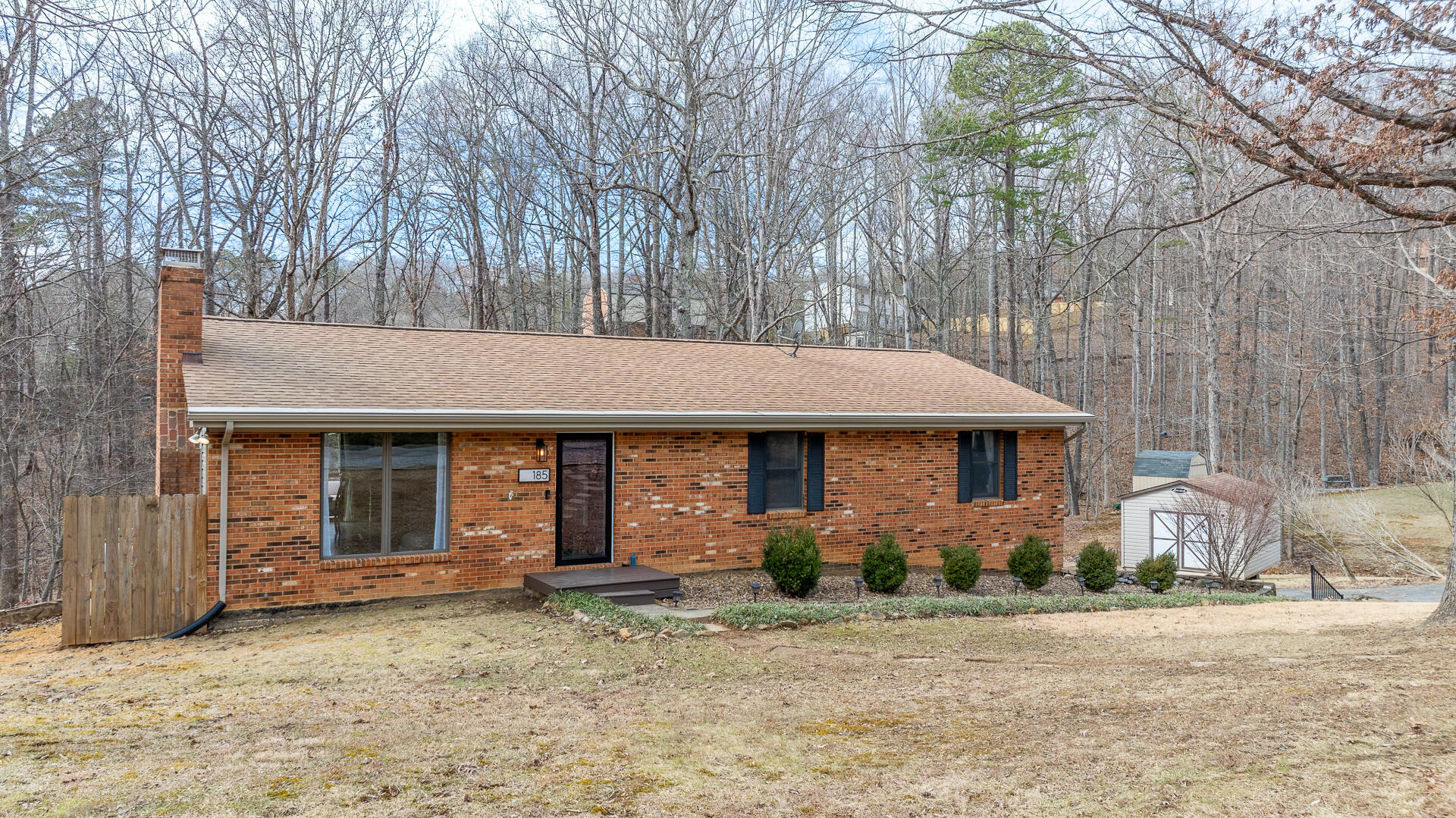185 Parkview DR
