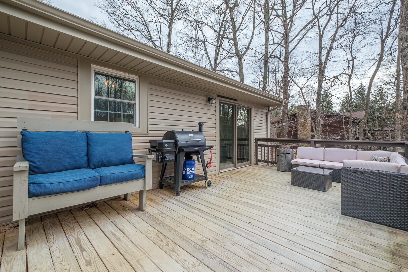 185 Parkview DR