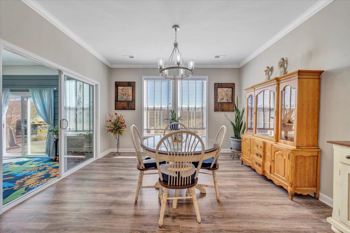 2149 Kings Walk DR NE