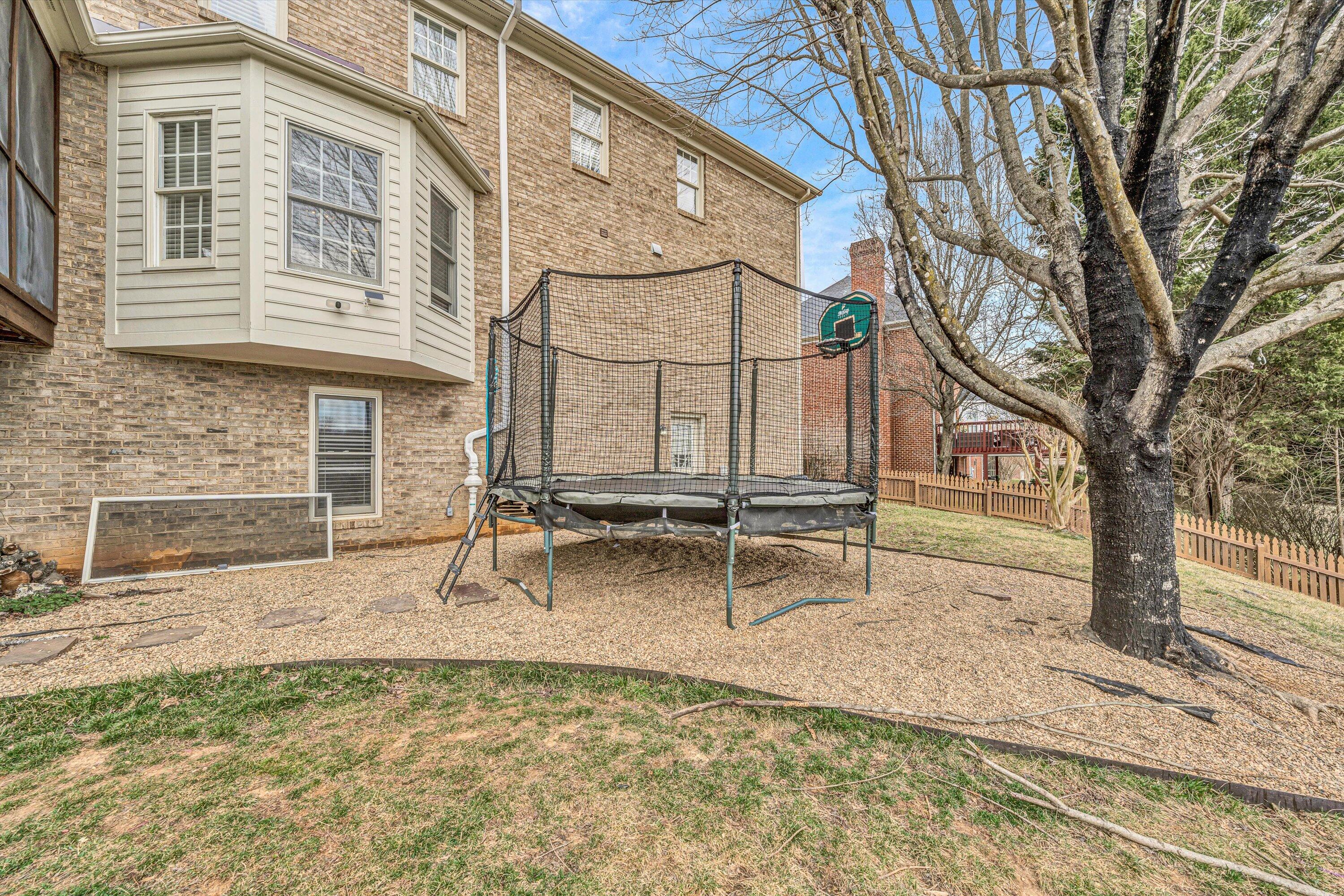 8322 Cardington DR