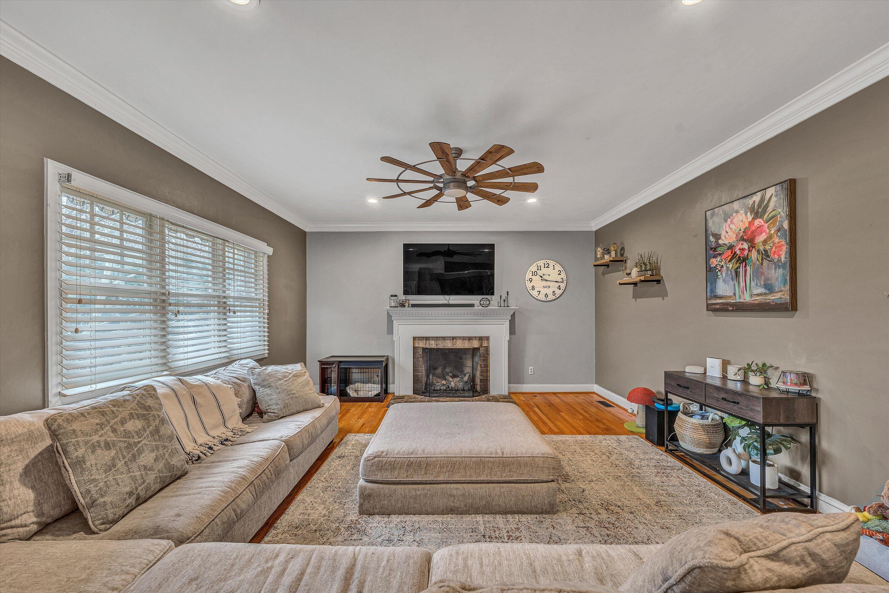 8322 Cardington DR