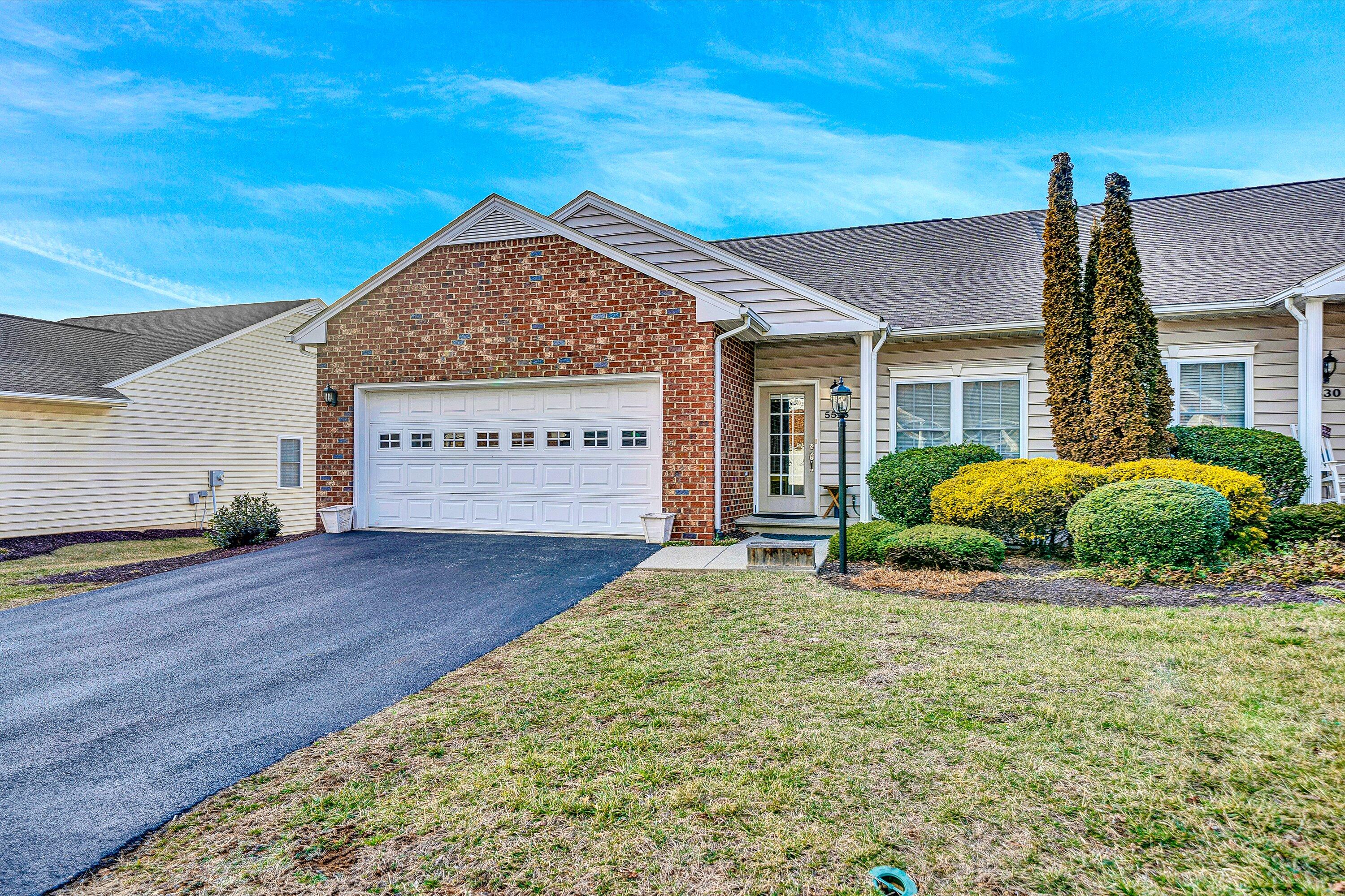 5526 S South Village DR