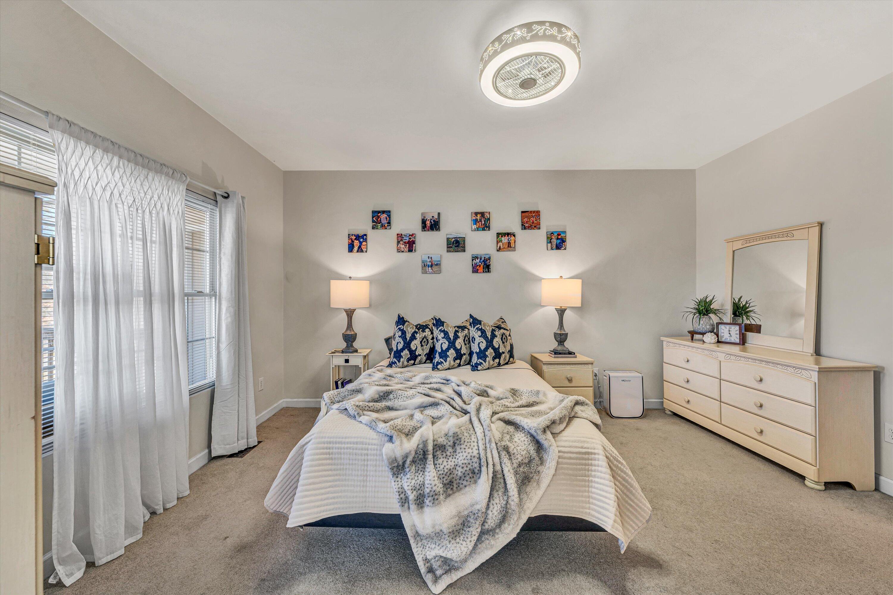 5526 S South Village DR