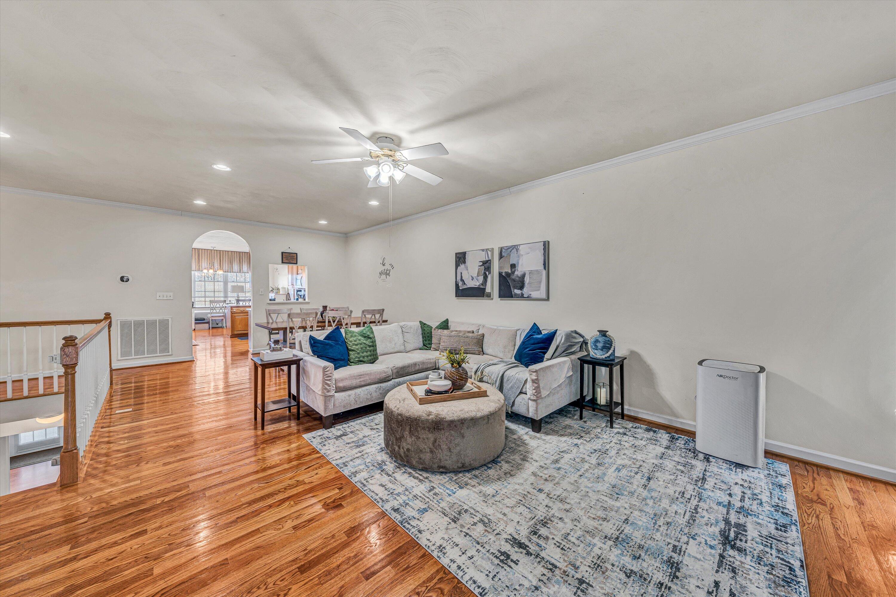 5526 S South Village DR