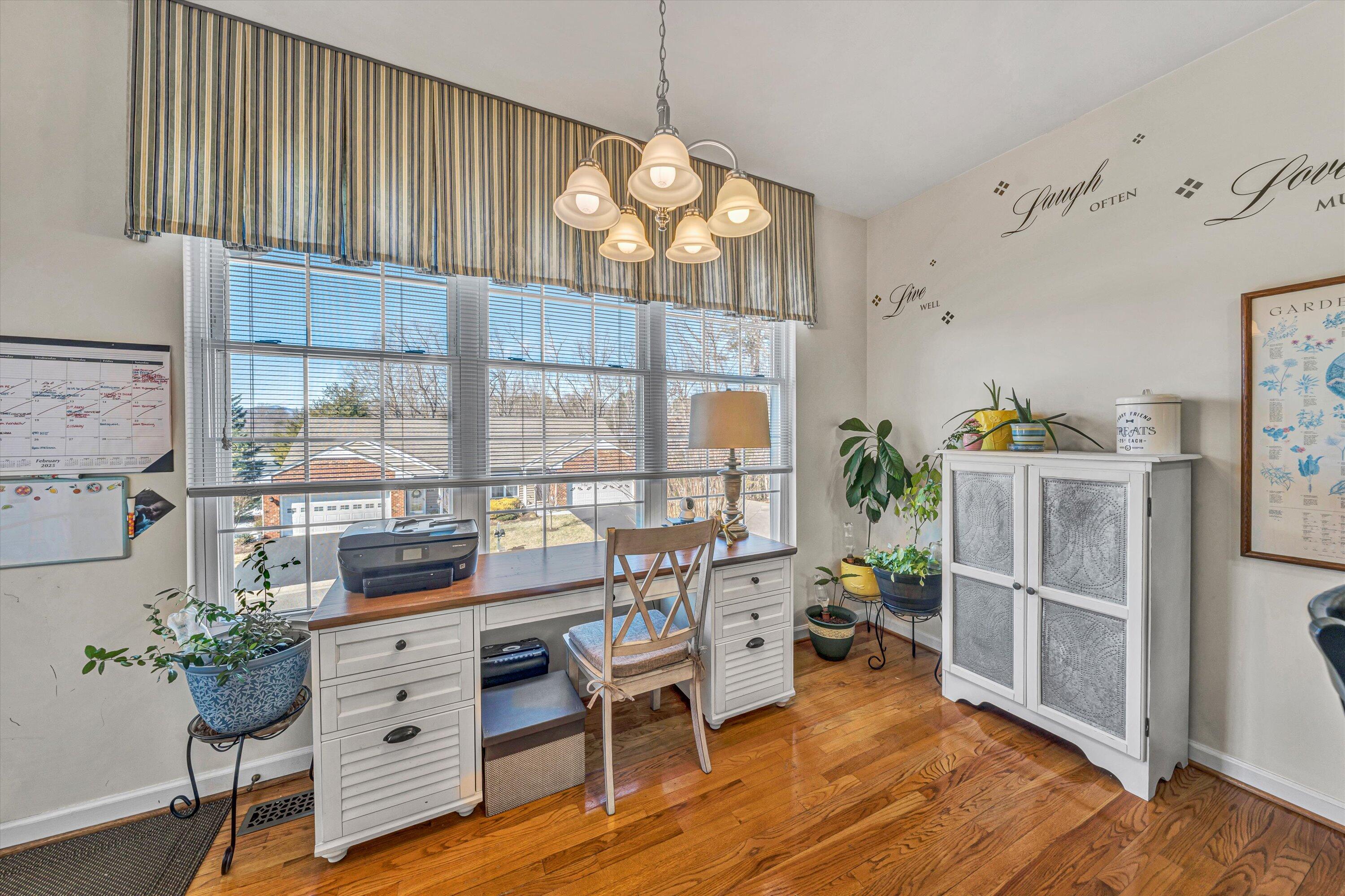 5526 S South Village DR