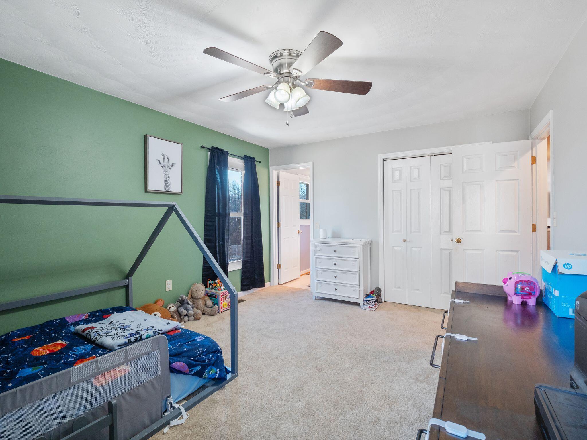 323 Winesap RD