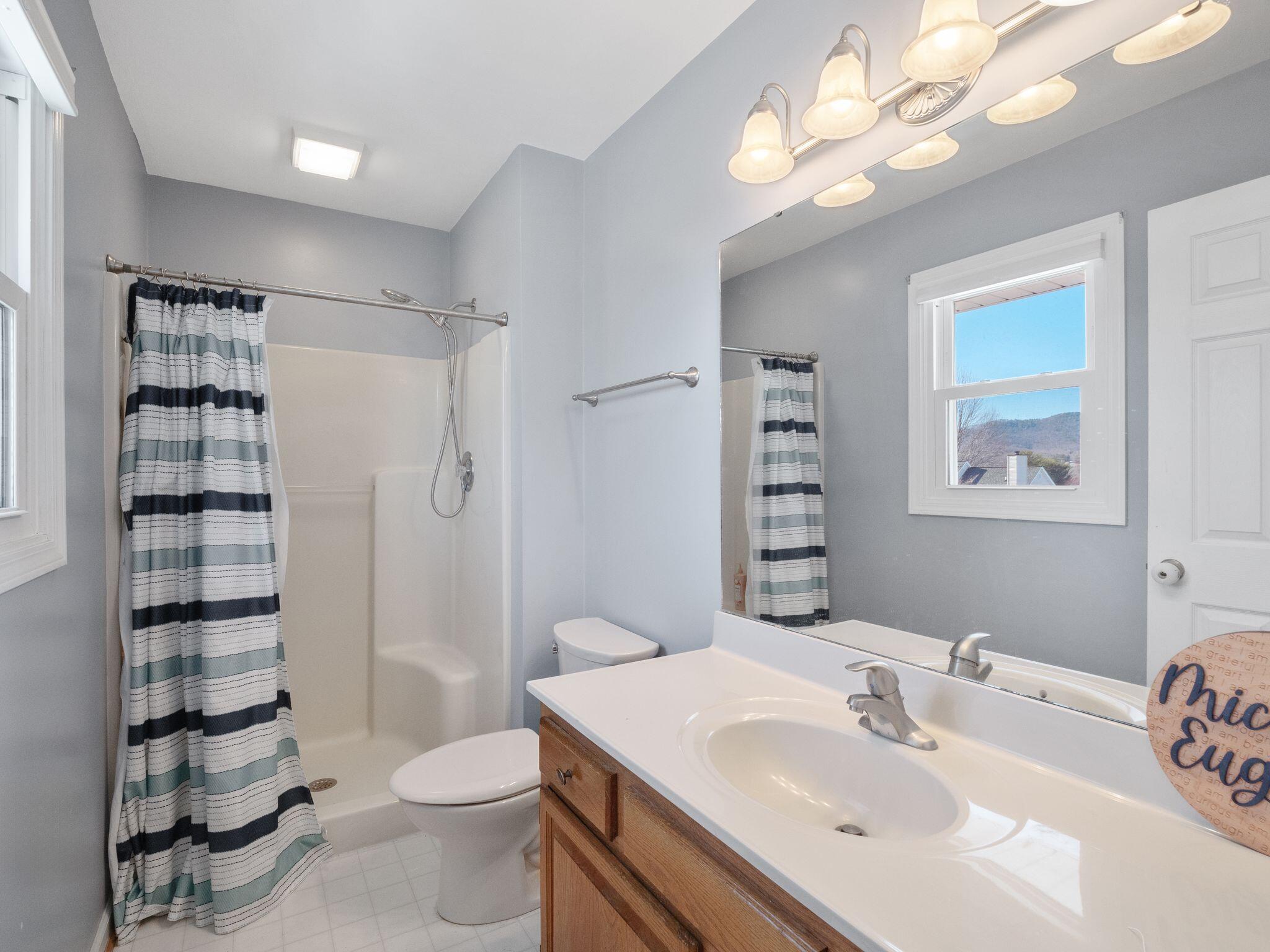 323 Winesap RD