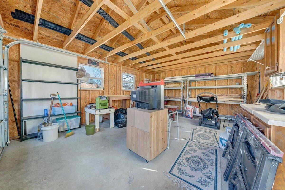 4935 Huntridge RD