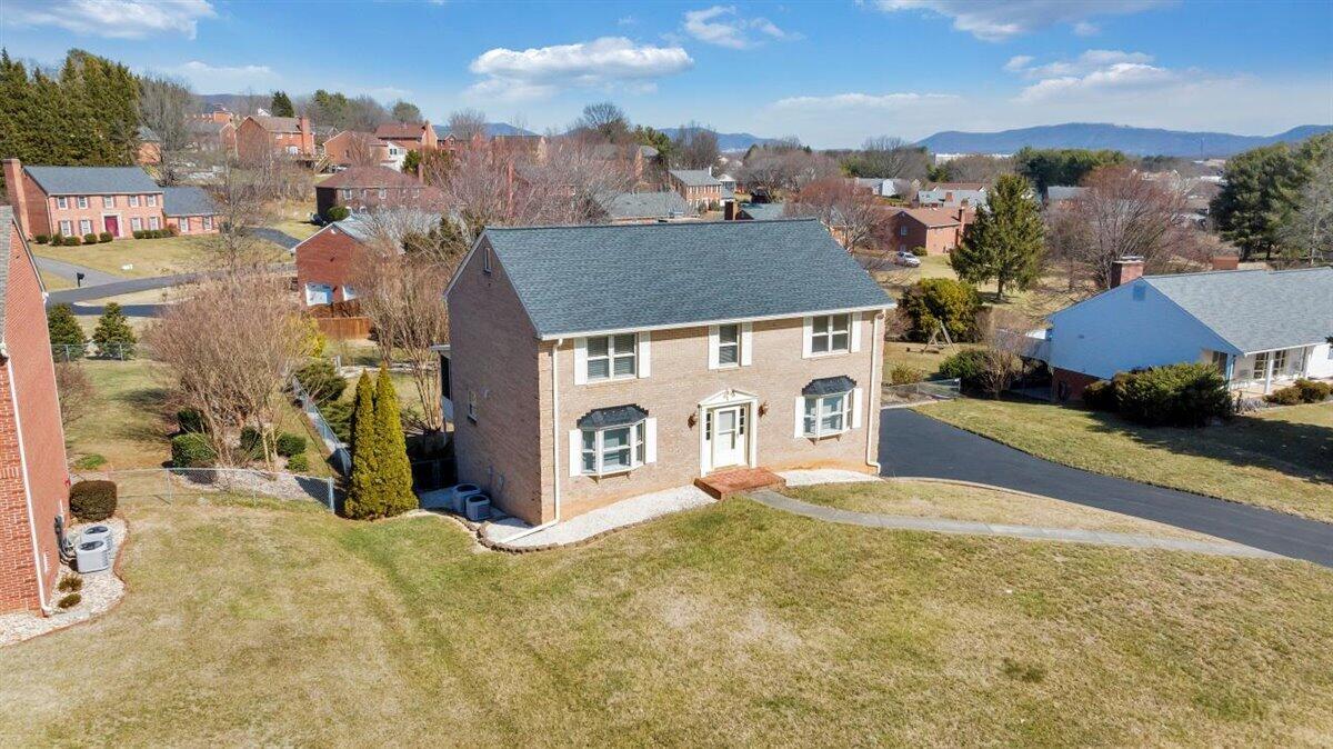 4935 Huntridge RD