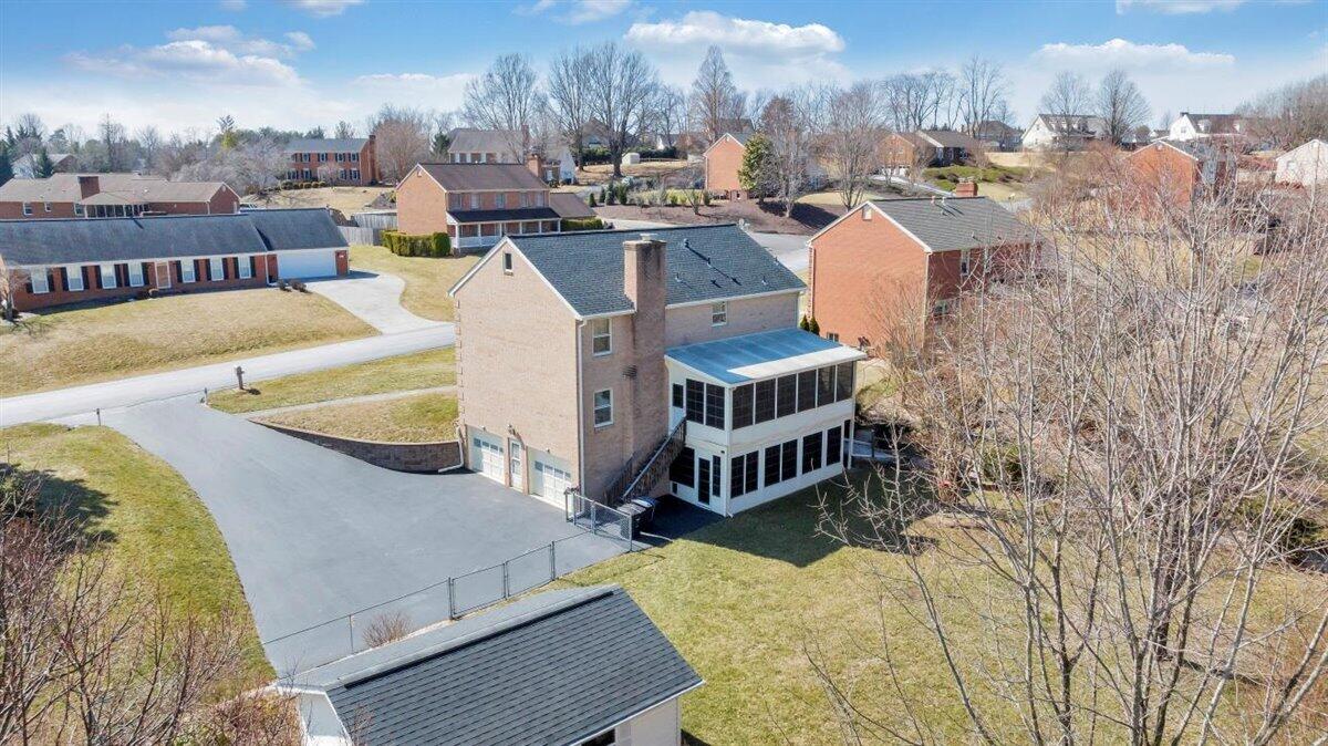 4935 Huntridge RD