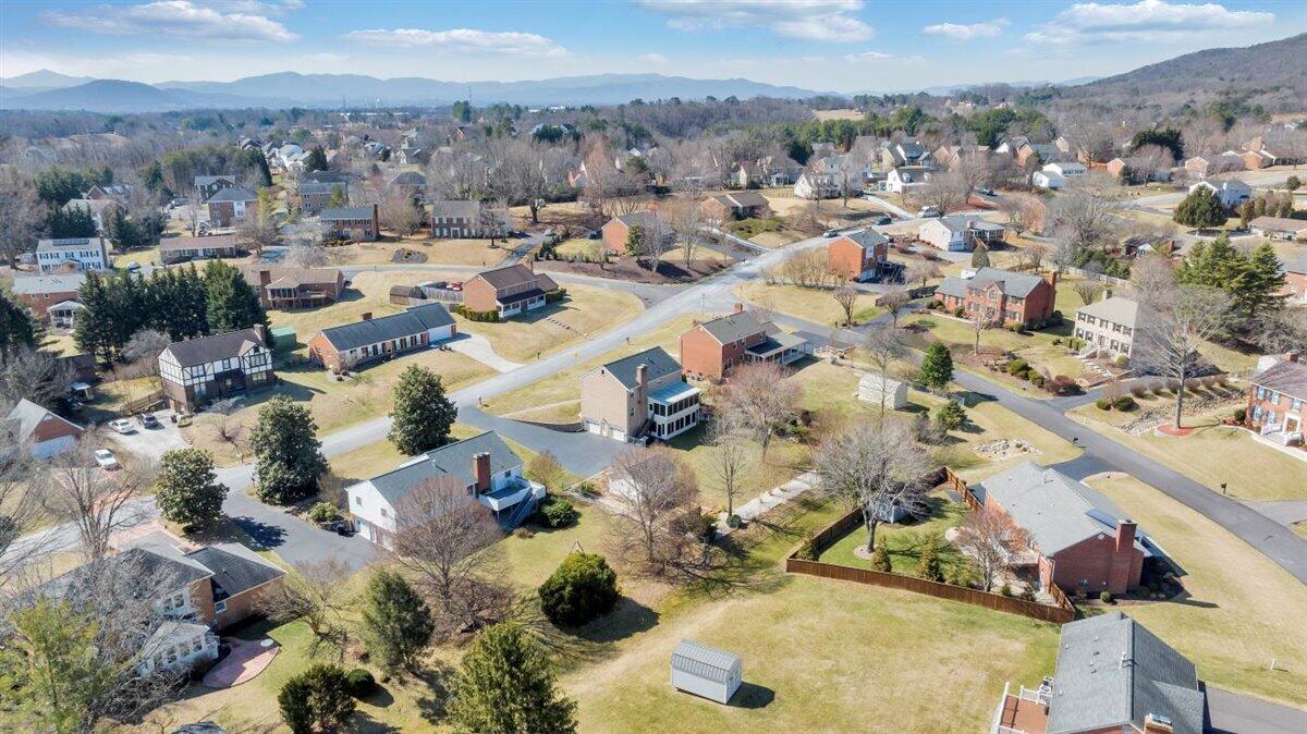 4935 Huntridge RD