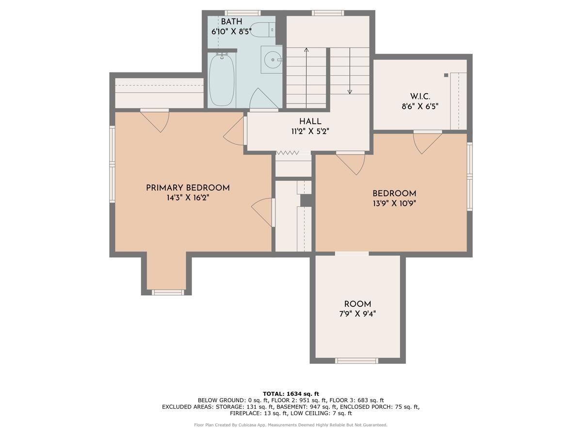 53 Angell LN