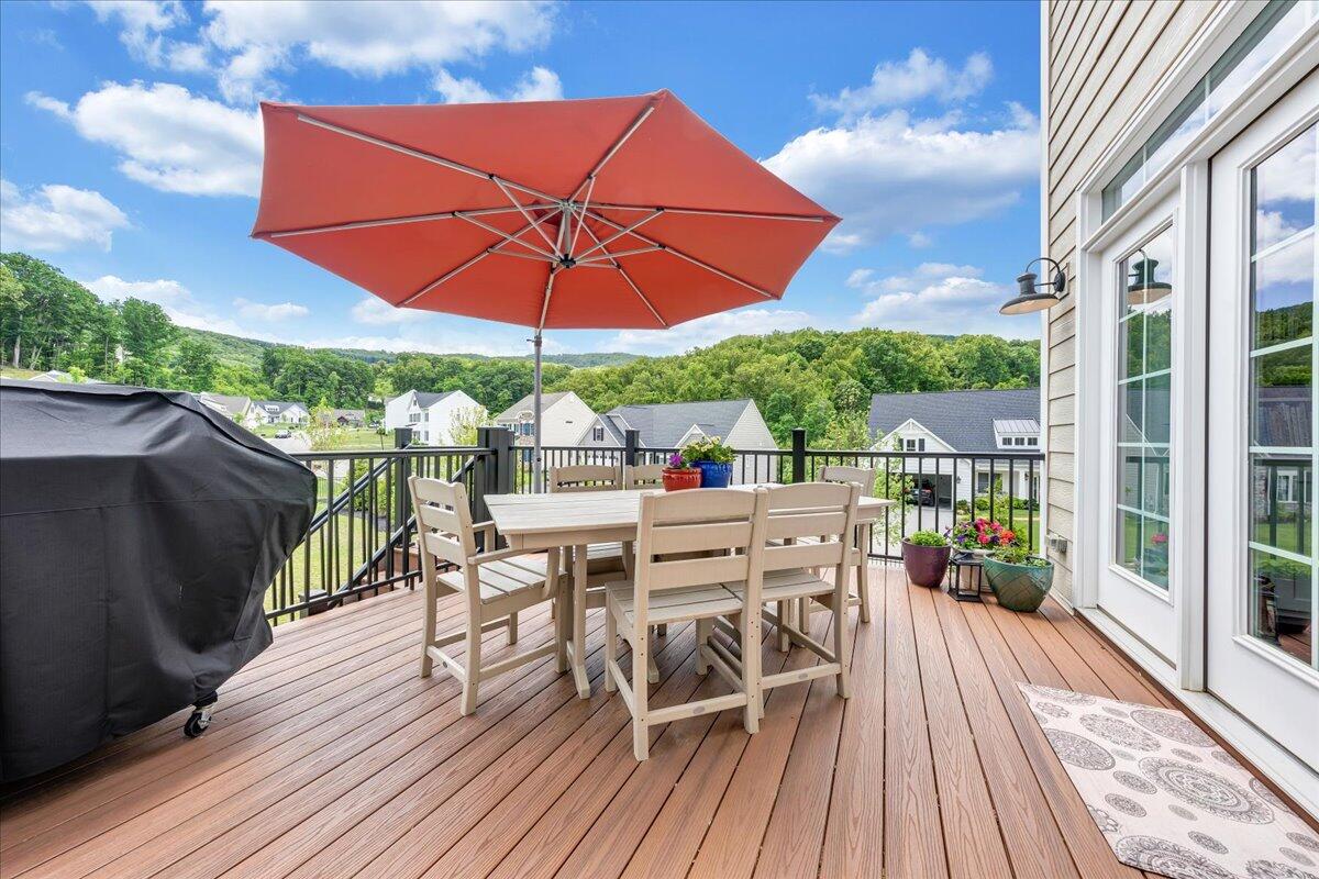 6996 Fairway Ridge RD