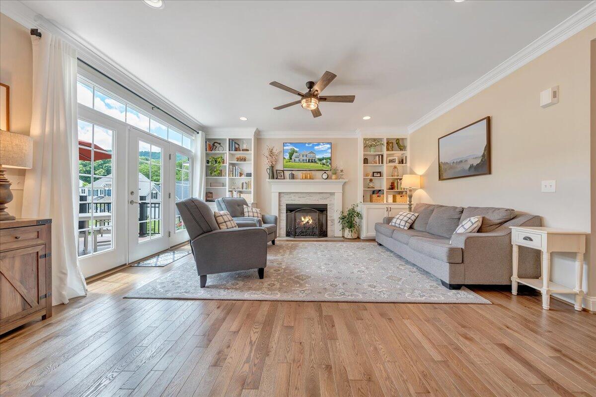 6996 Fairway Ridge RD