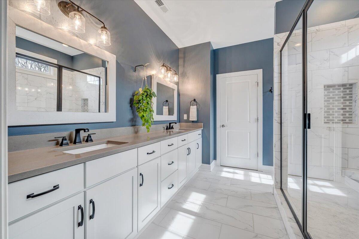 6996 Fairway Ridge RD