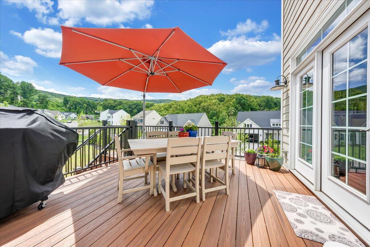 6996 Fairway Ridge RD