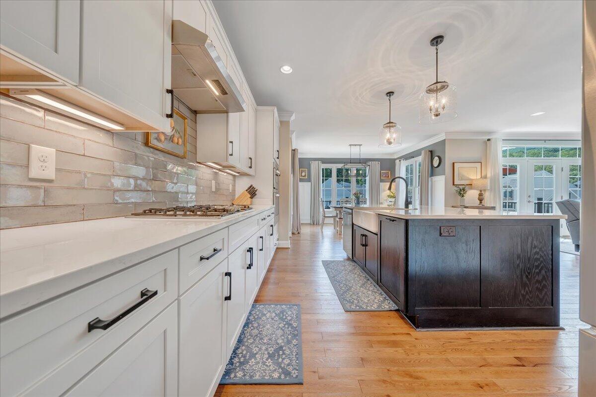 6996 Fairway Ridge RD