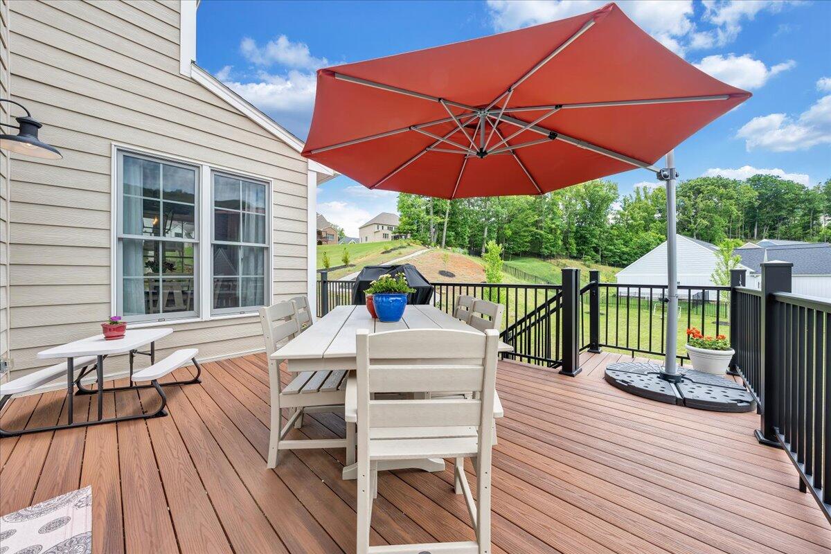 6996 Fairway Ridge RD