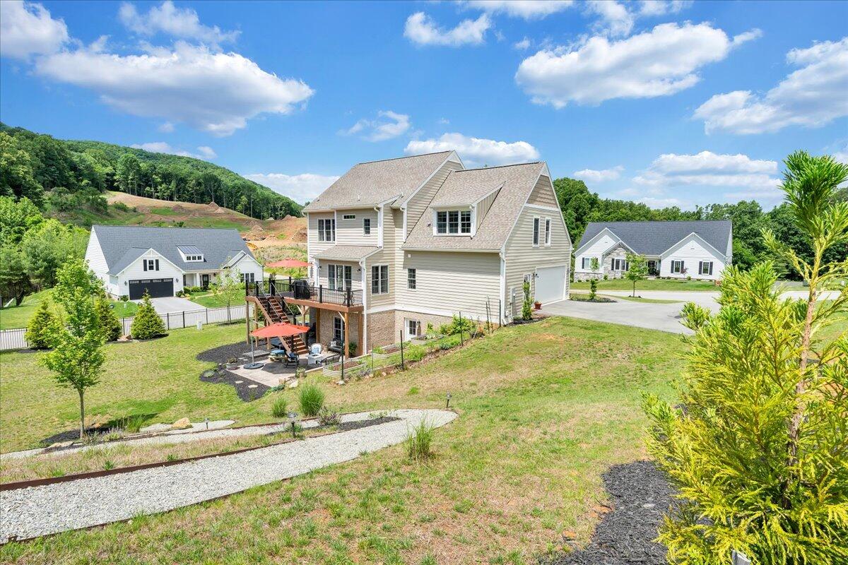 6996 Fairway Ridge RD