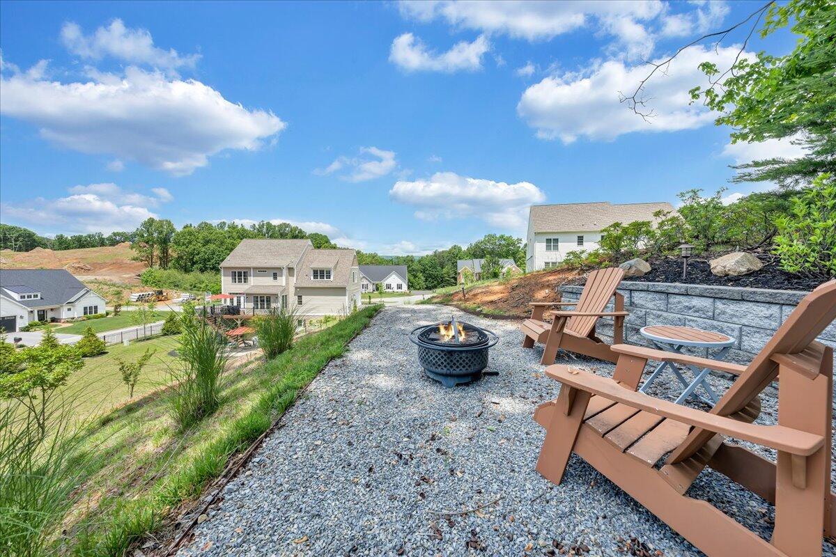 6996 Fairway Ridge RD