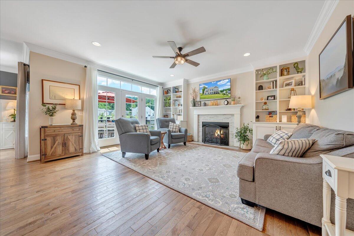 6996 Fairway Ridge RD