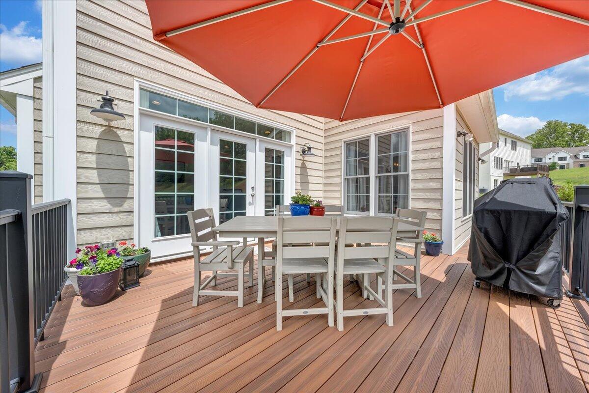 6996 Fairway Ridge RD