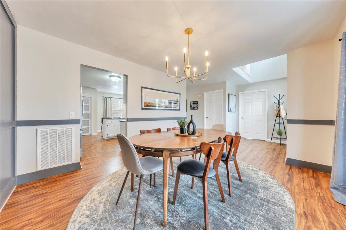 2400 Olde Salem DR