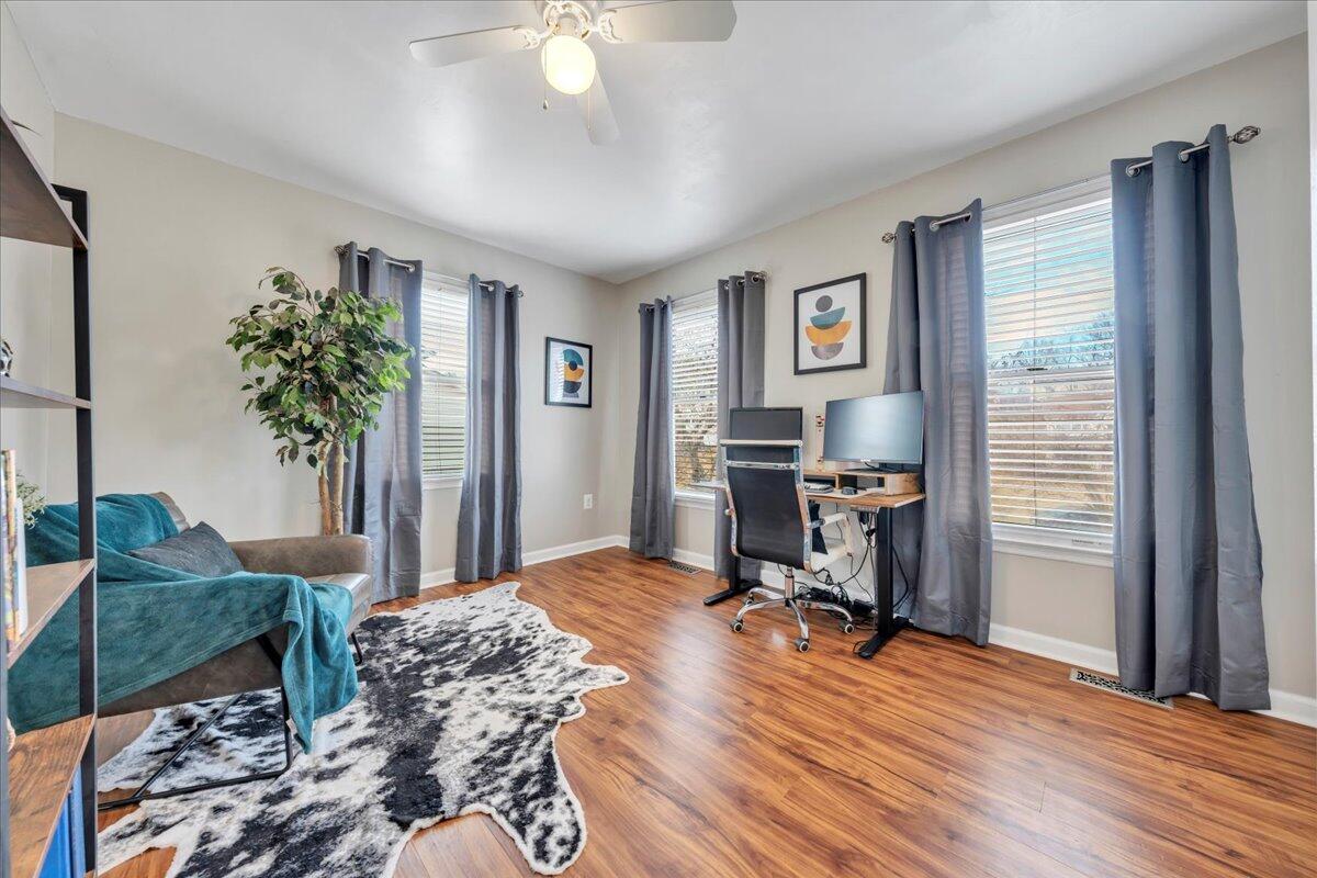 2400 Olde Salem DR