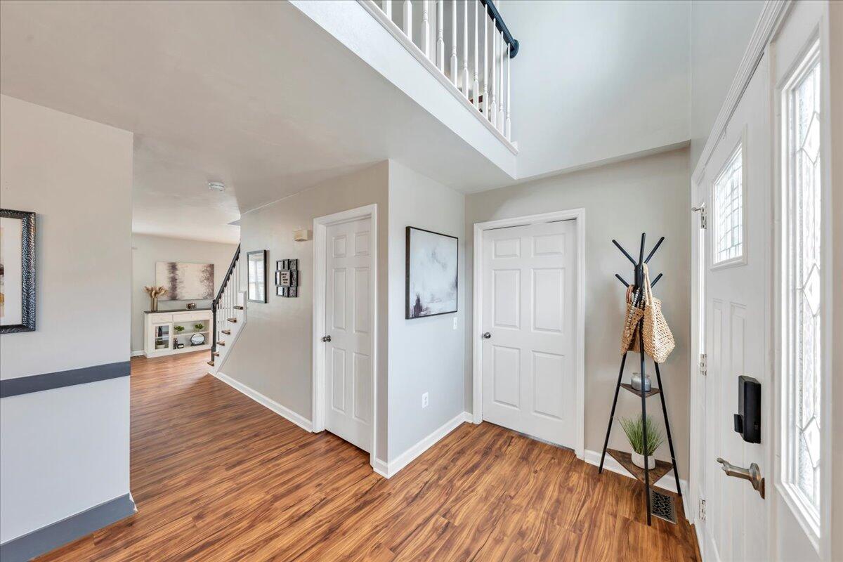 2400 Olde Salem DR