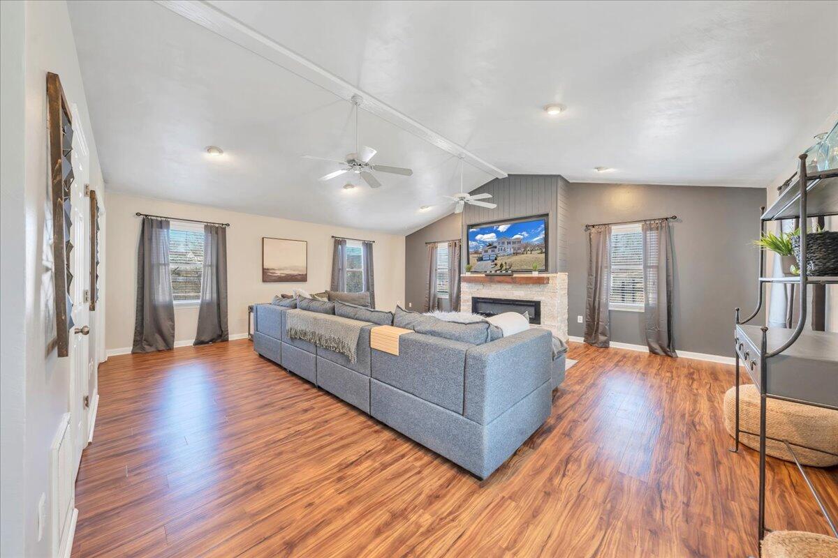 2400 Olde Salem DR