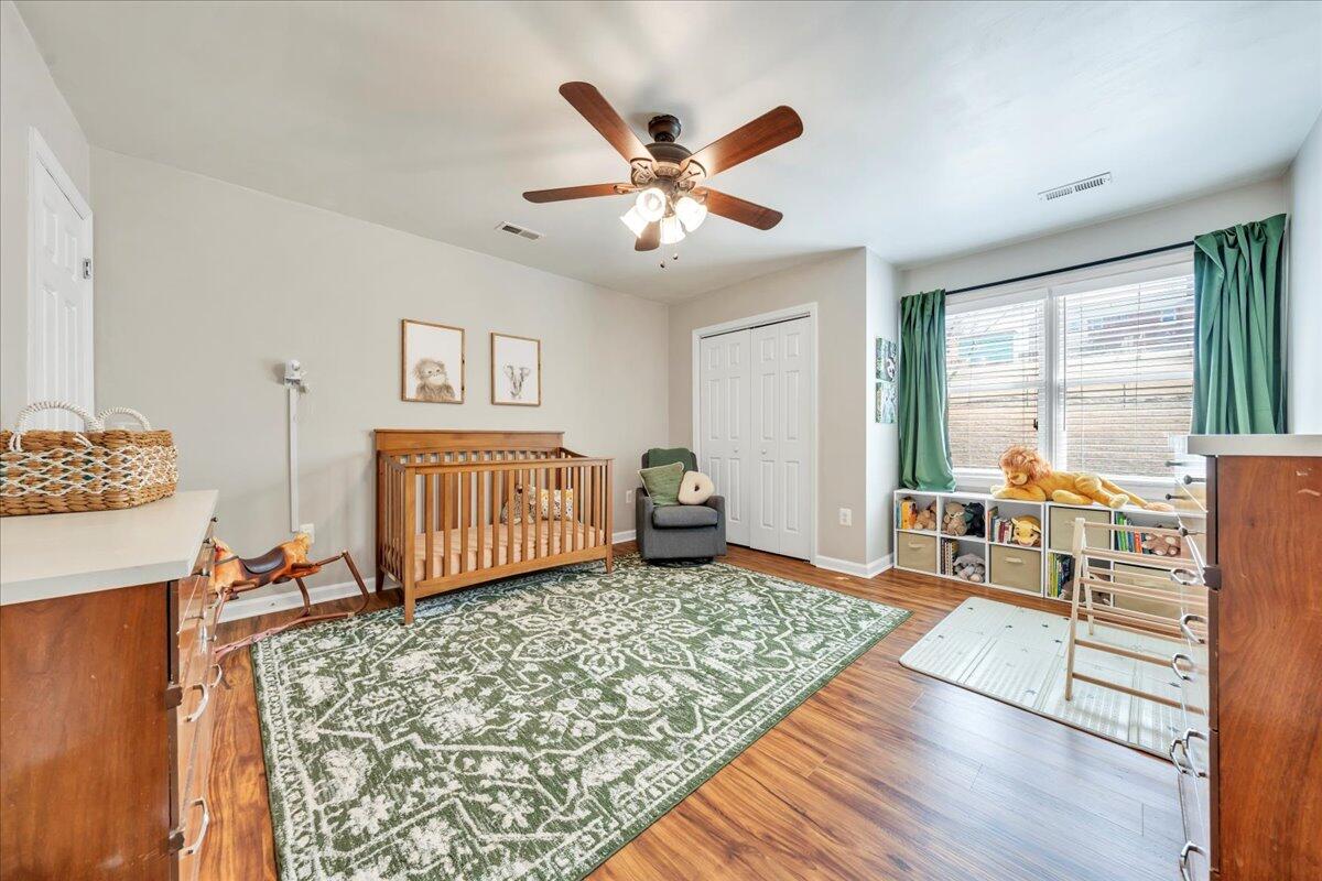 2400 Olde Salem DR