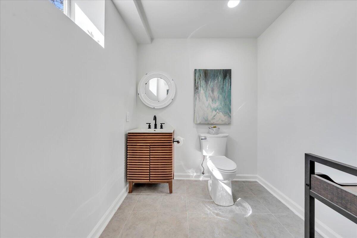 2400 Olde Salem DR