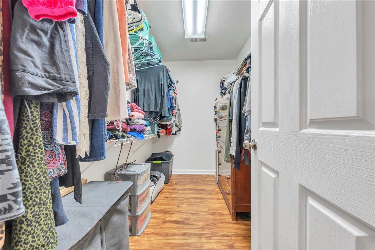 2400 Olde Salem DR