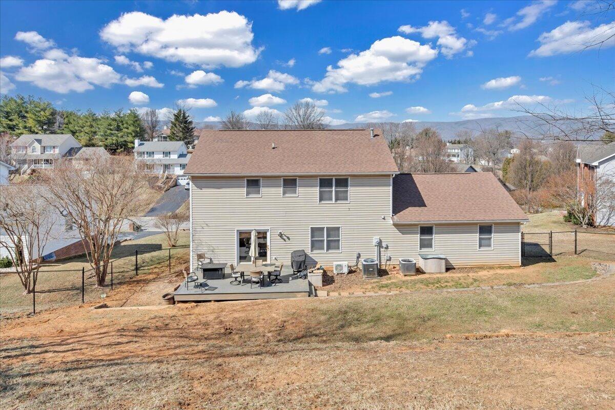 2400 Olde Salem DR