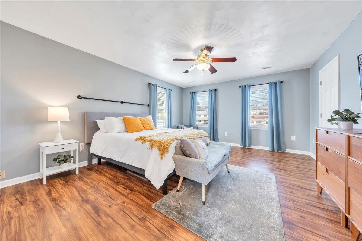 2400 Olde Salem DR