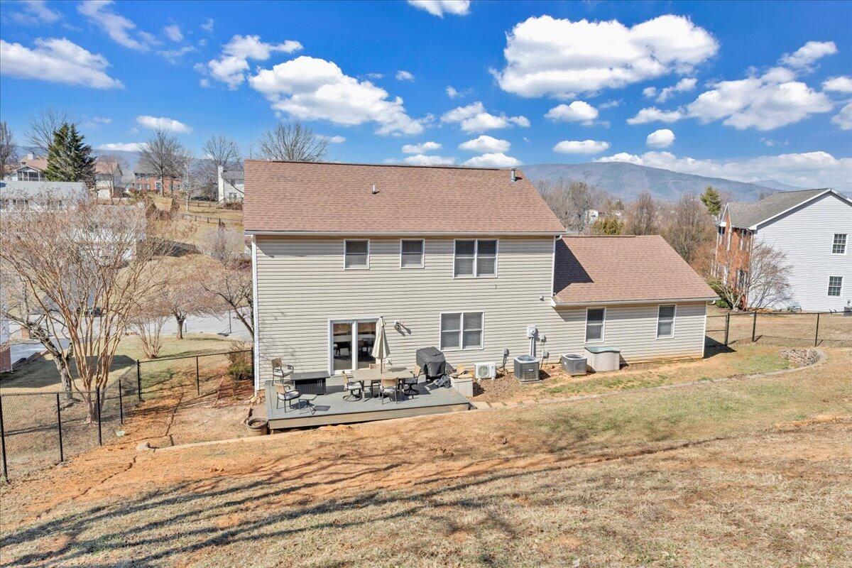 2400 Olde Salem DR