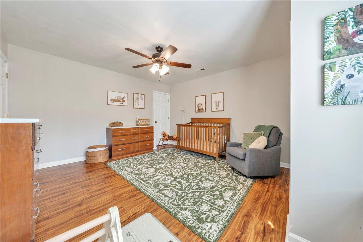 2400 Olde Salem DR