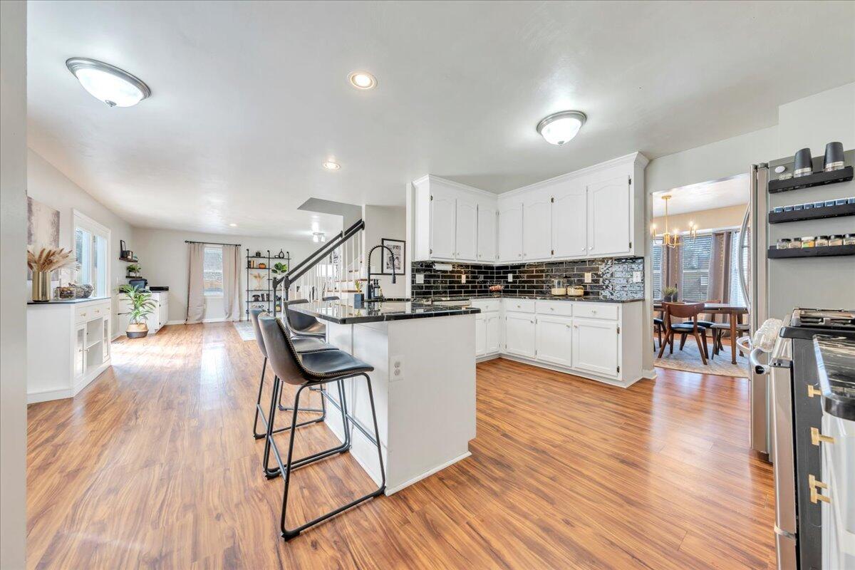 2400 Olde Salem DR