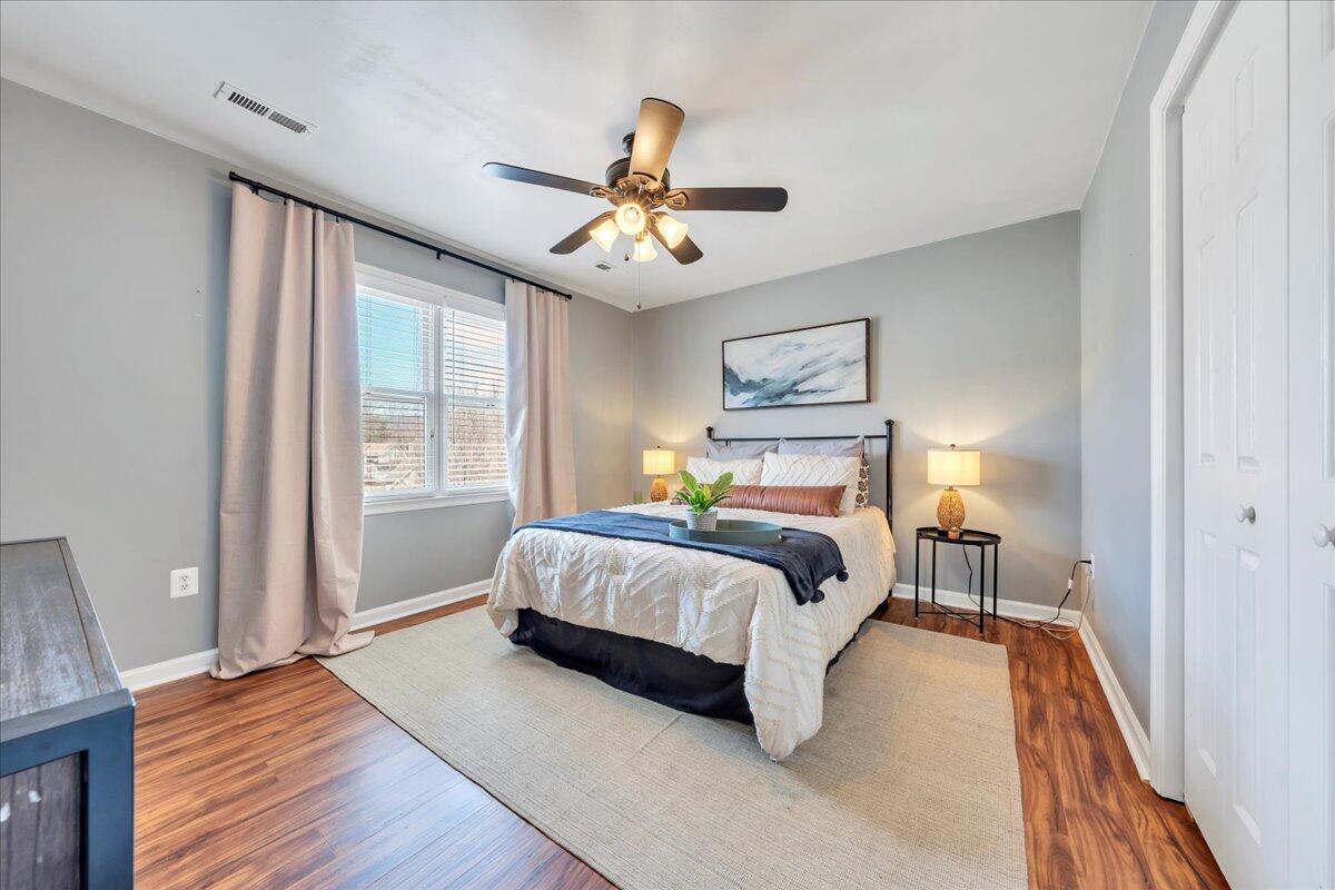 2400 Olde Salem DR