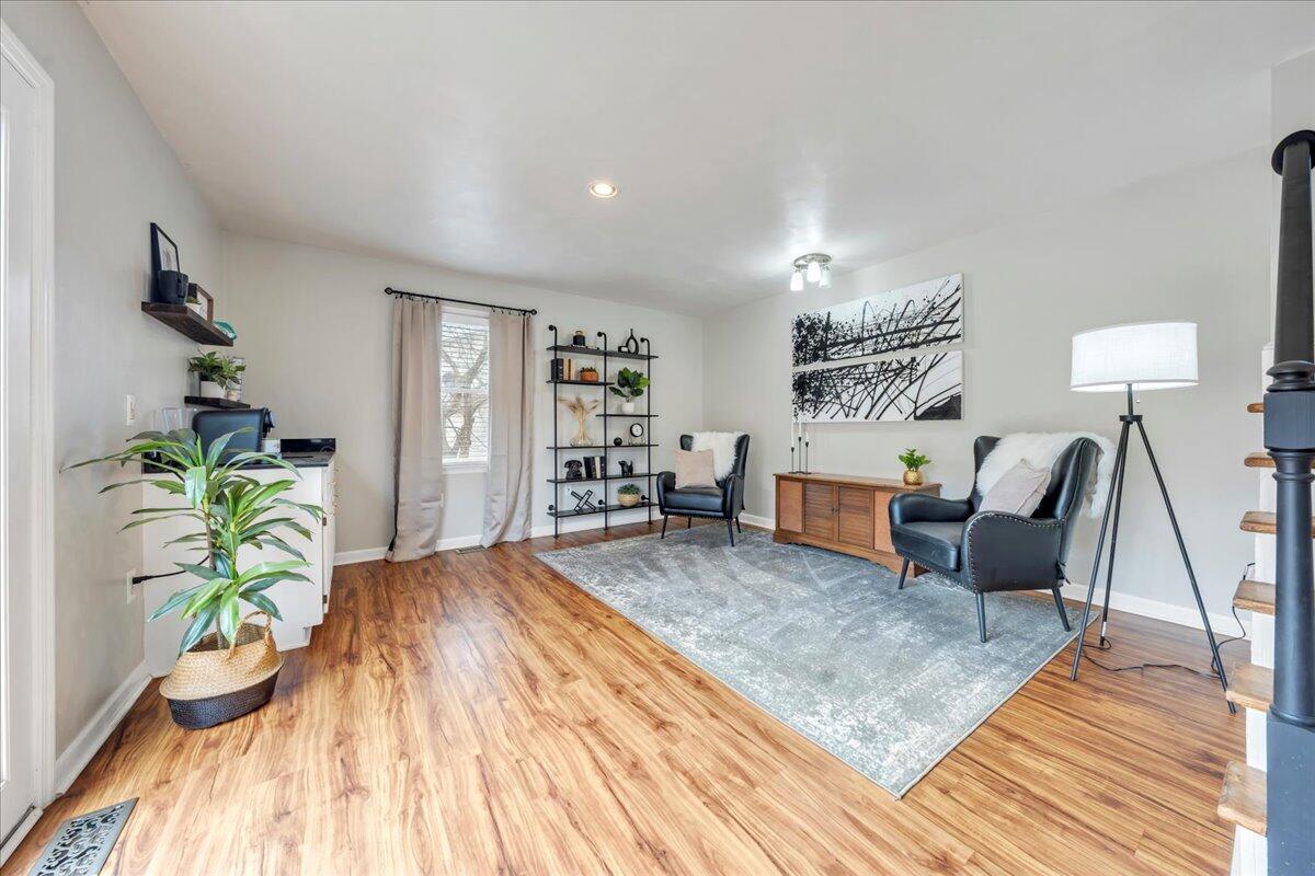 2400 Olde Salem DR