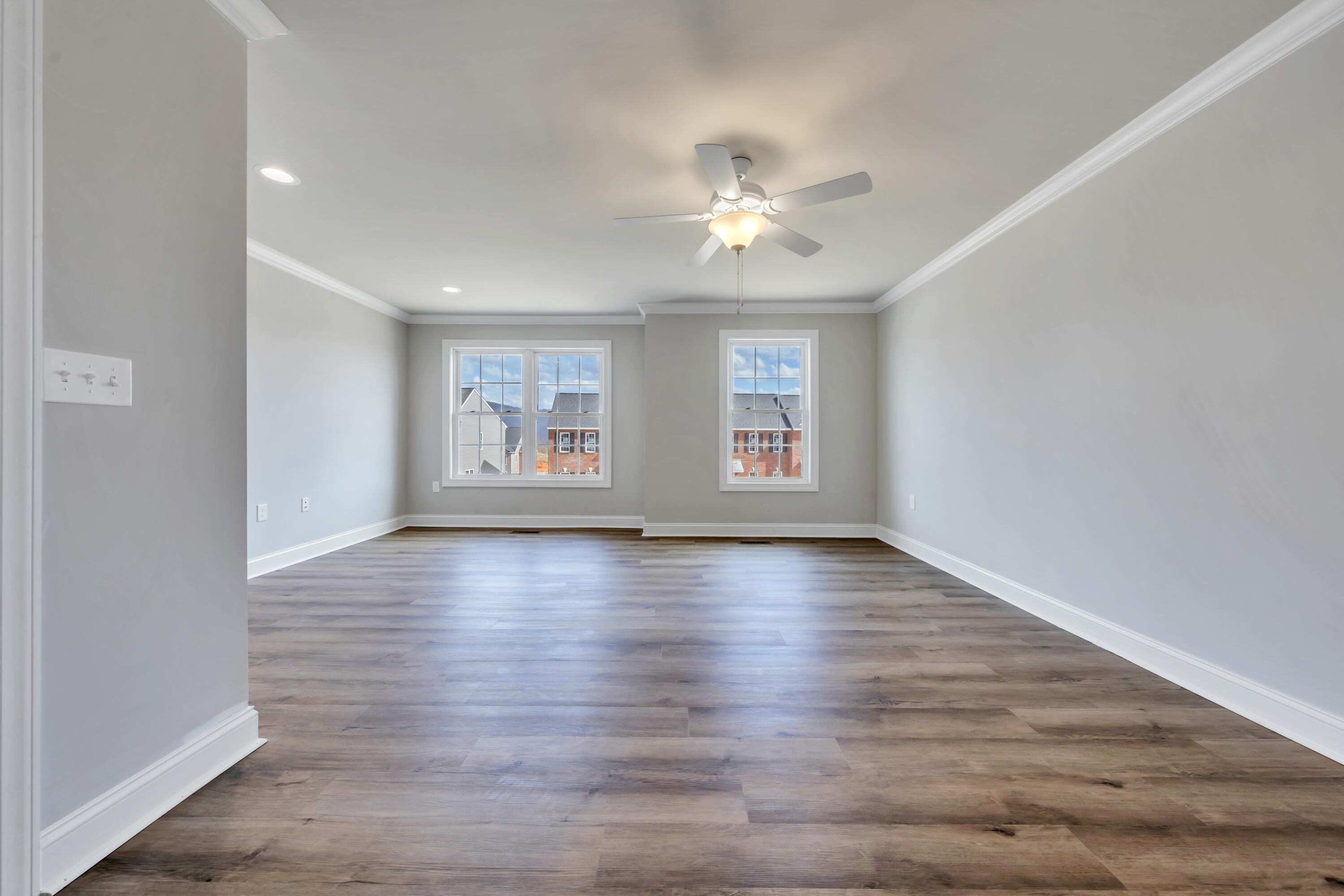 2801 Russlen DR