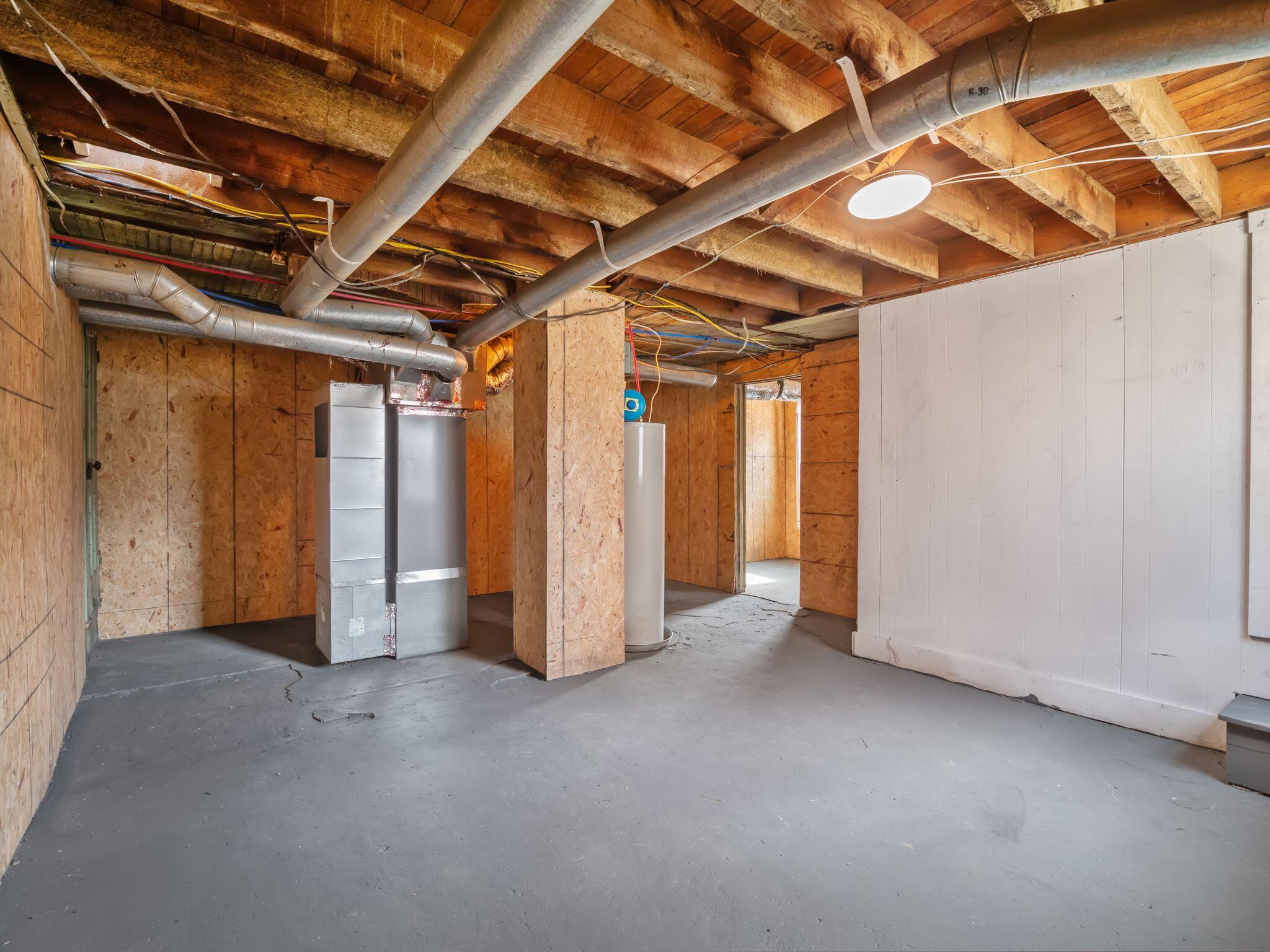 454 Tinker AVE