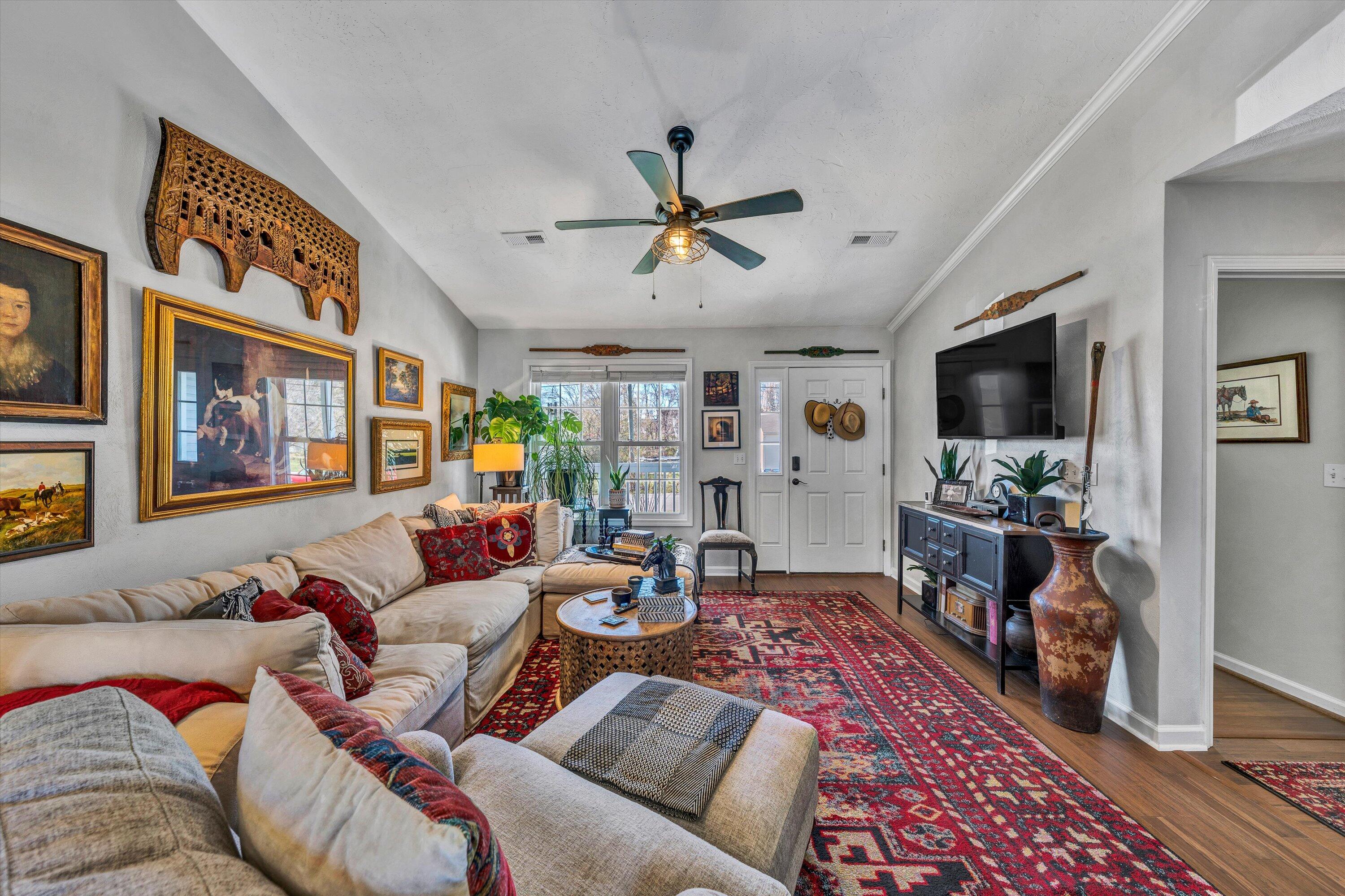512 Goodwin AVE