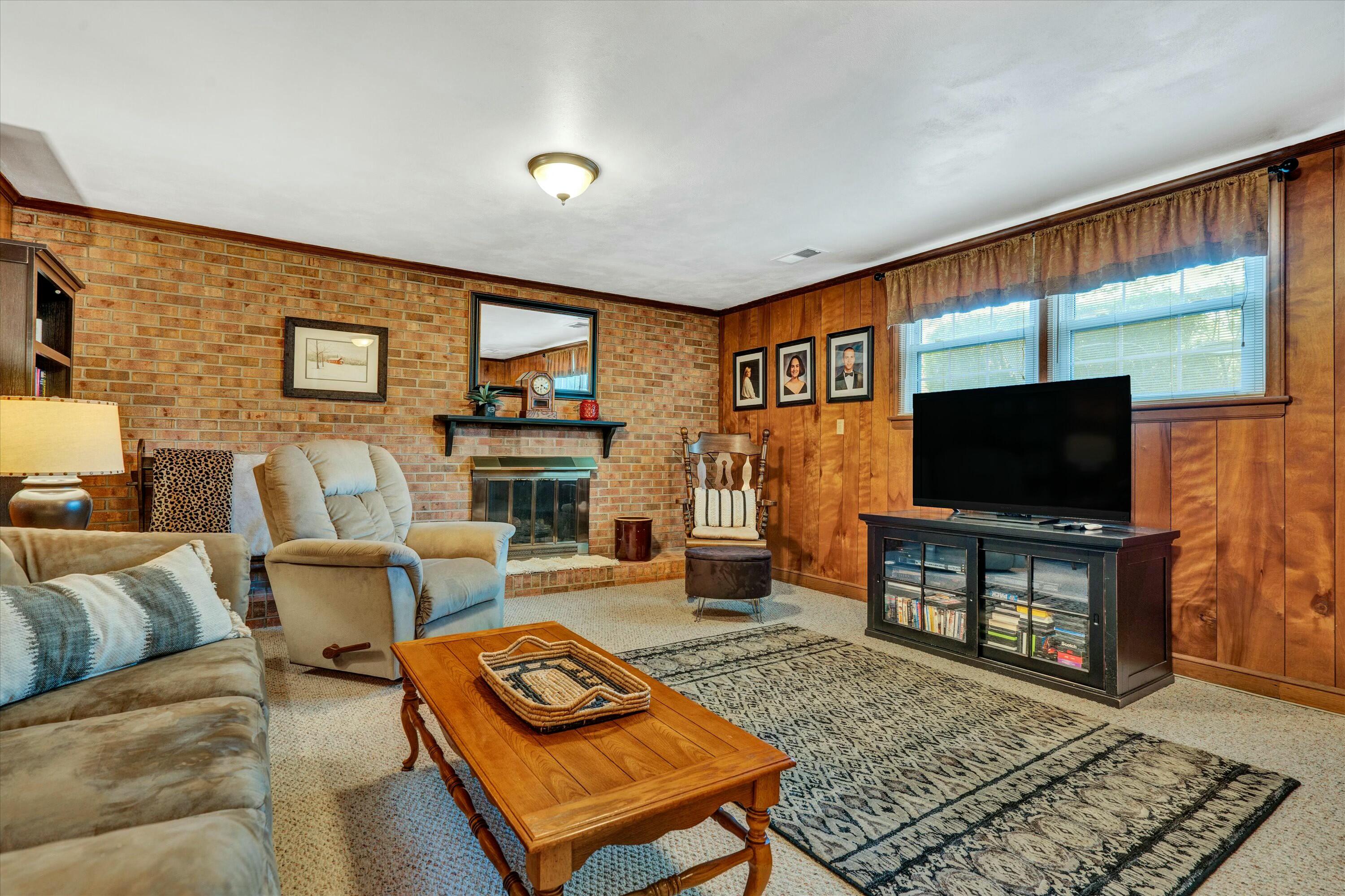 5342 Luwana DR