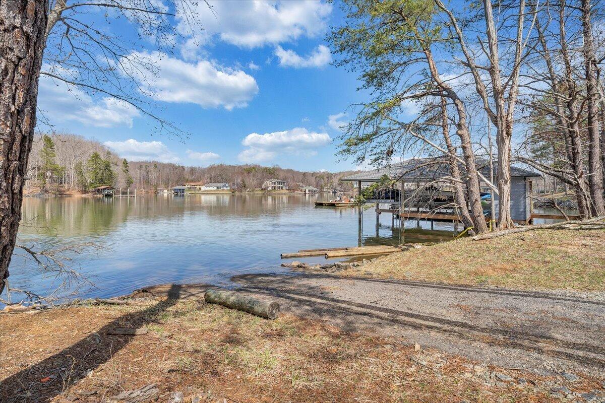115 Osprey LN