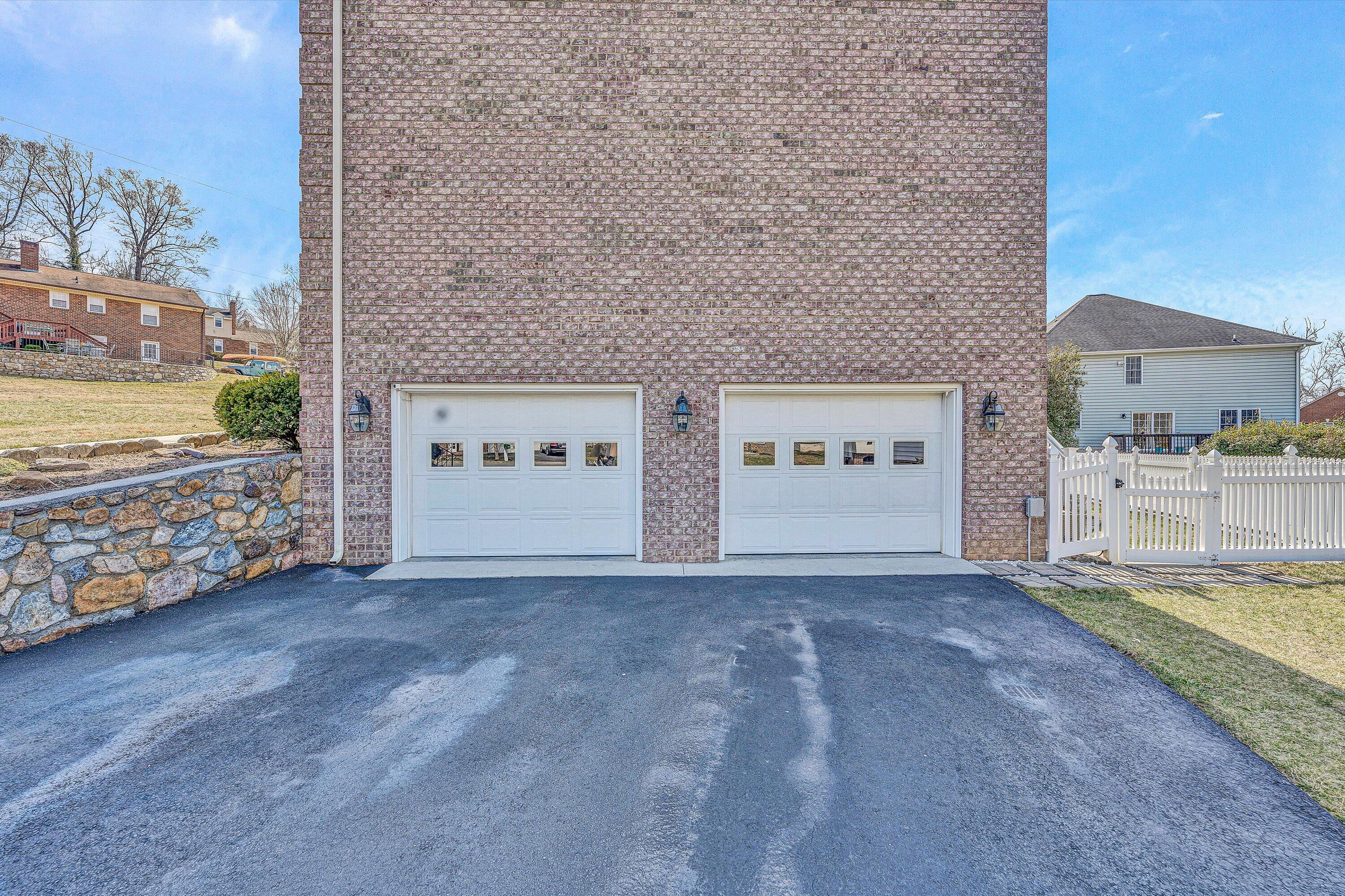 1343 Millers Landing CIR