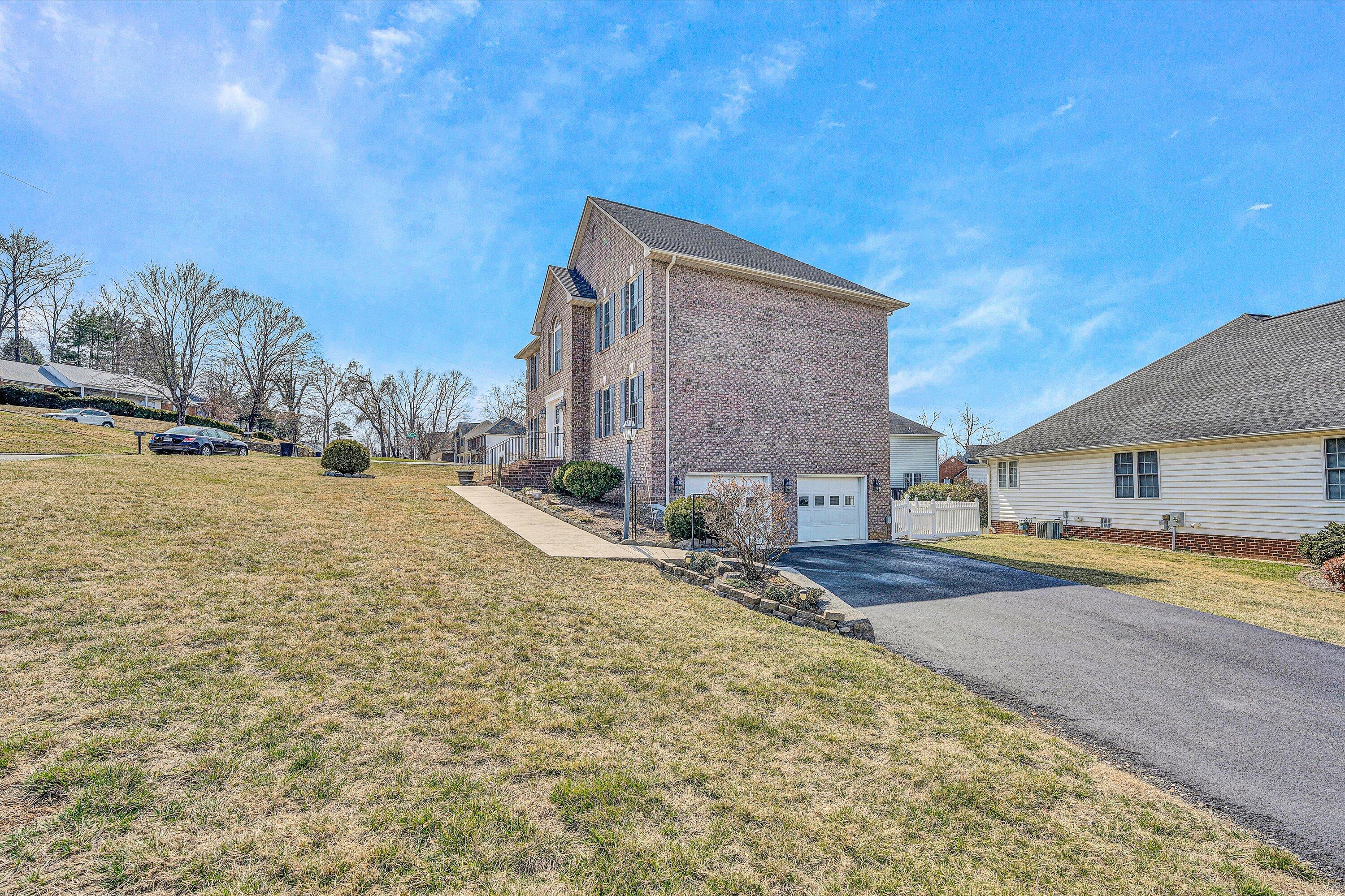 1343 Millers Landing CIR