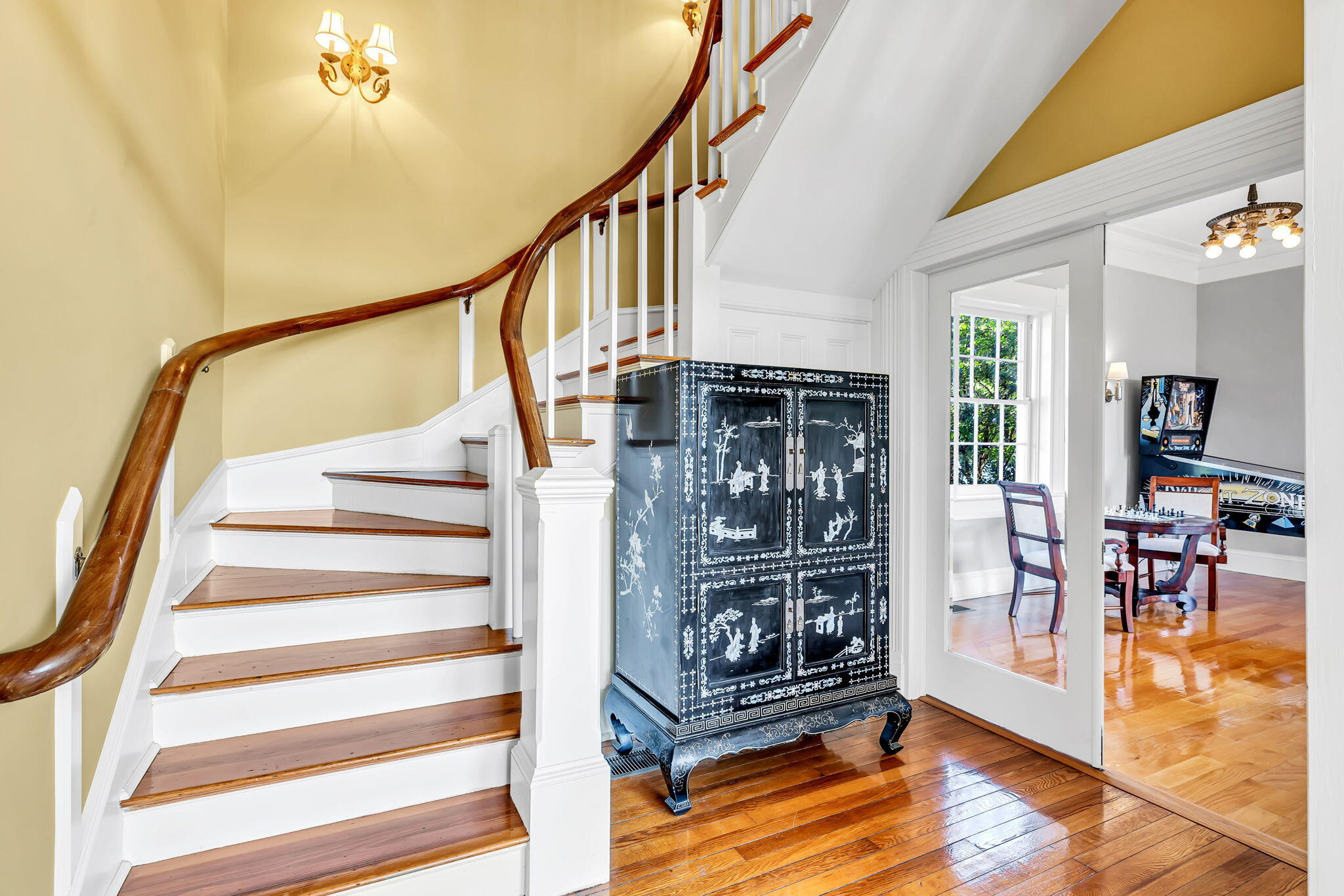 1066 Greyledge Rd RD